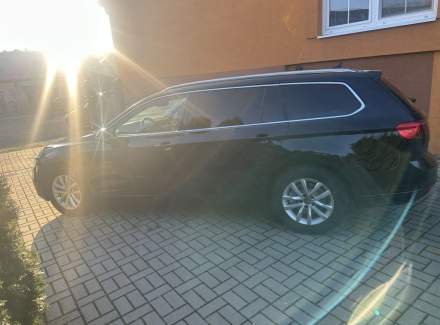 Volkswagen - Passat