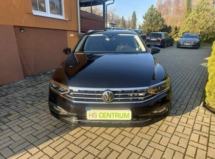 Volkswagen - Passat