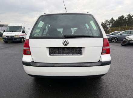 Volkswagen - Golf