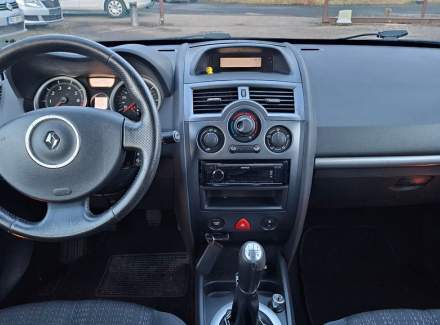 Renault - Megane