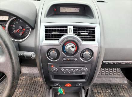 Renault - Megane
