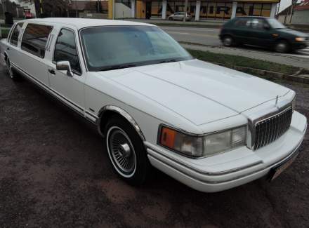 Lincoln - Town Car