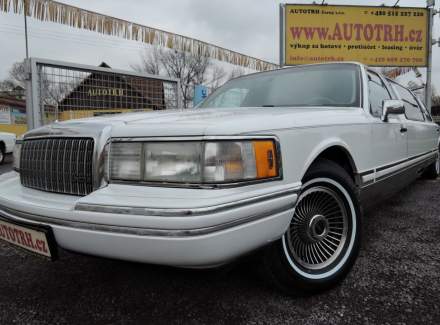 Lincoln - Town Car