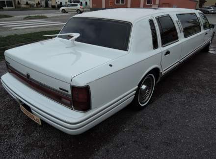 Lincoln - Town Car