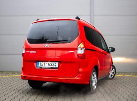 Ford - Tourneo Courier
