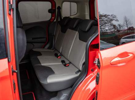 Ford - Tourneo Courier