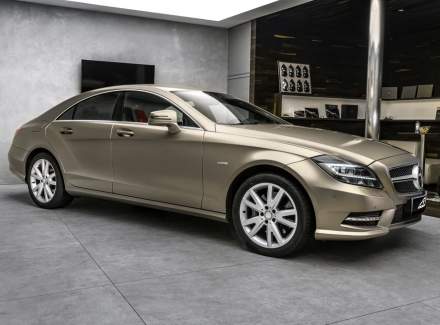 Mercedes-Benz - CLS