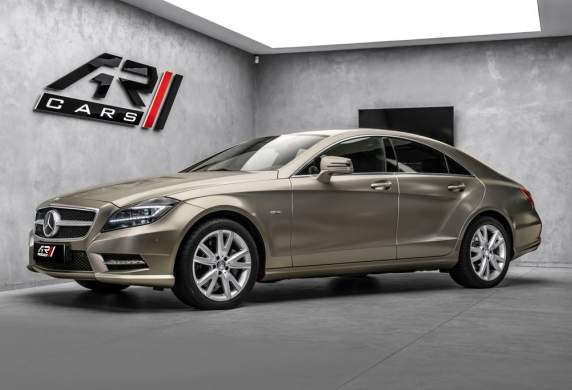 Mercedes-Benz - CLS
