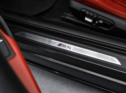 BMW - M4