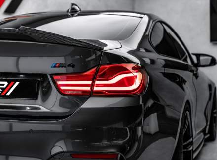 BMW - M4