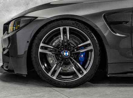 BMW - M4