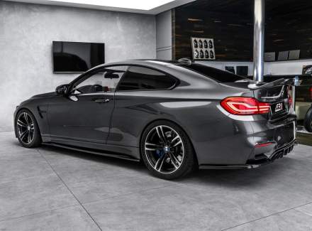 BMW - M4