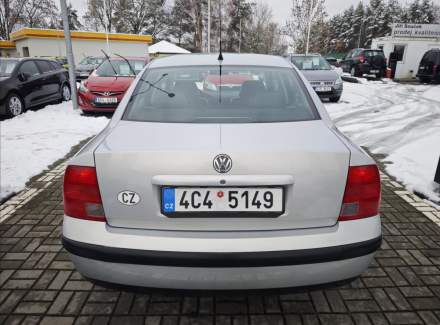 Volkswagen - Passat