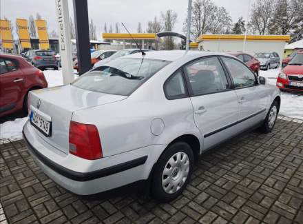 Volkswagen - Passat