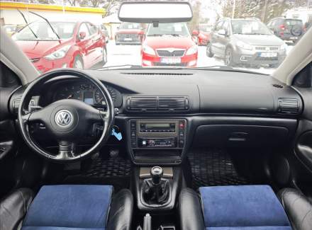 Volkswagen - Passat