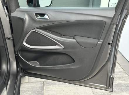 Opel - Crossland X