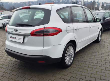 Ford - S-MAX