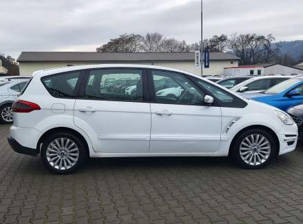 Ford - S-MAX