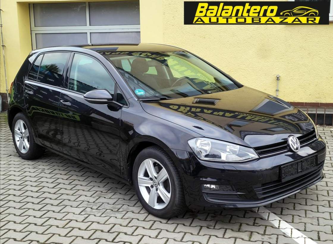 Volkswagen - Golf