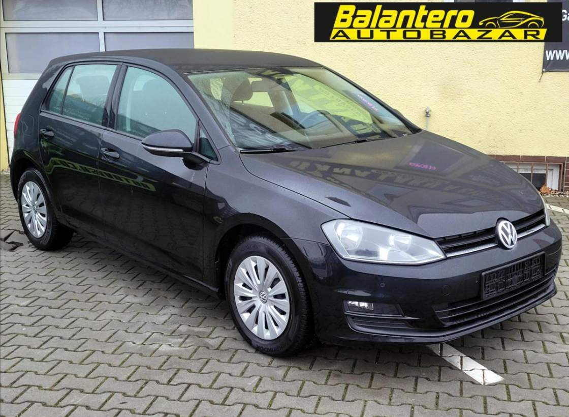 Volkswagen - Golf