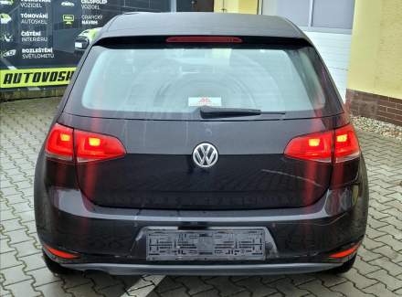 Volkswagen - Golf