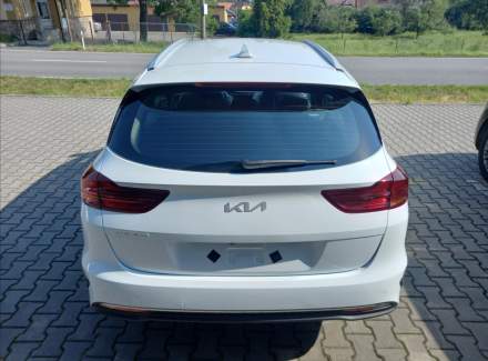 Kia - Cee'd