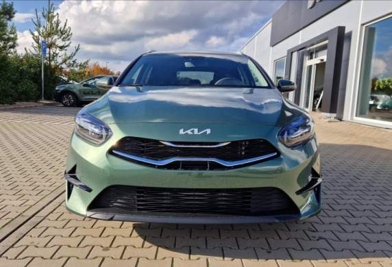 Kia - Cee'd