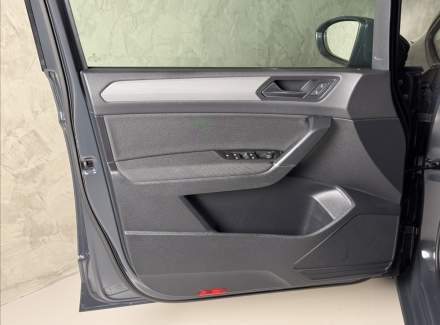Volkswagen - Touran