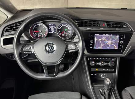 Volkswagen - Touran