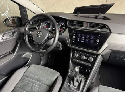 Volkswagen - Touran