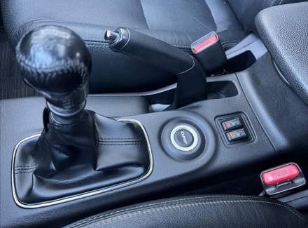 Mitsubishi - Outlander