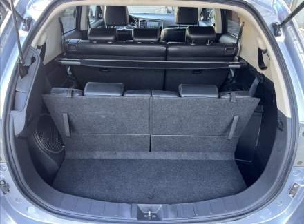 Mitsubishi - Outlander