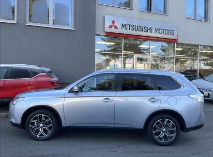 Mitsubishi - Outlander