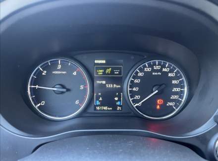 Mitsubishi - Outlander