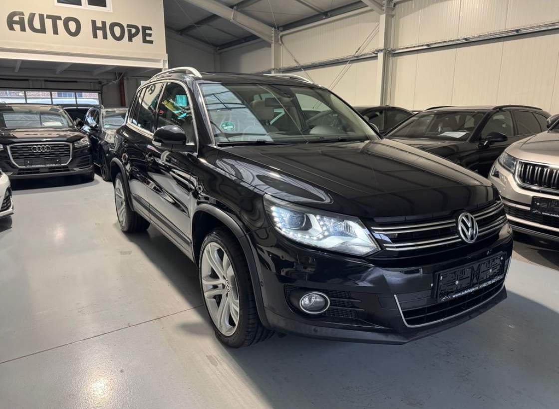 Volkswagen - Tiguan