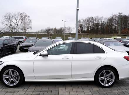 Mercedes-Benz - C-class