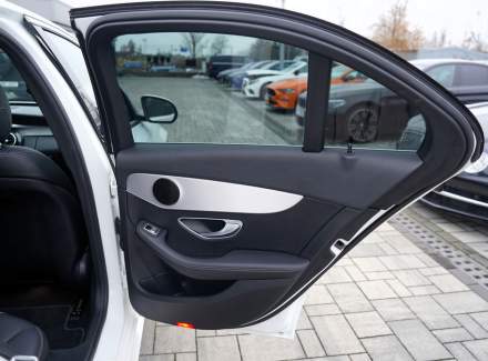 Mercedes-Benz - C-class