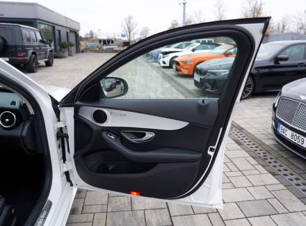 Mercedes-Benz - C-class