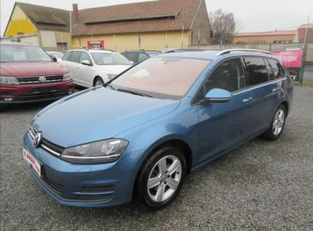 Volkswagen - Golf