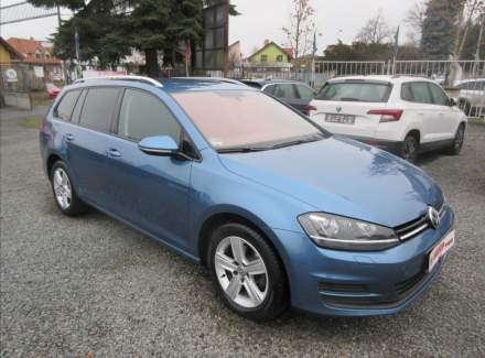 Volkswagen - Golf
