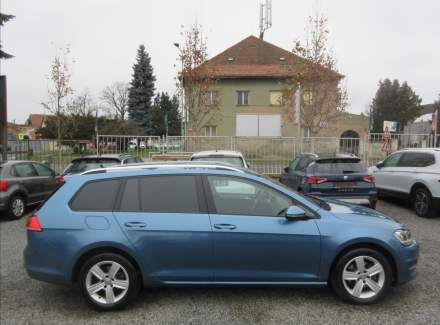 Volkswagen - Golf