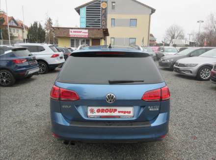 Volkswagen - Golf