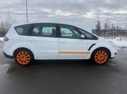 Ford - S-MAX