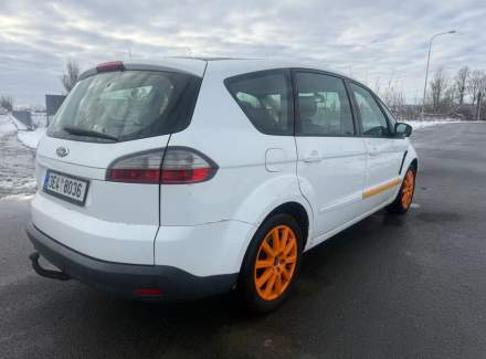 Ford - S-MAX