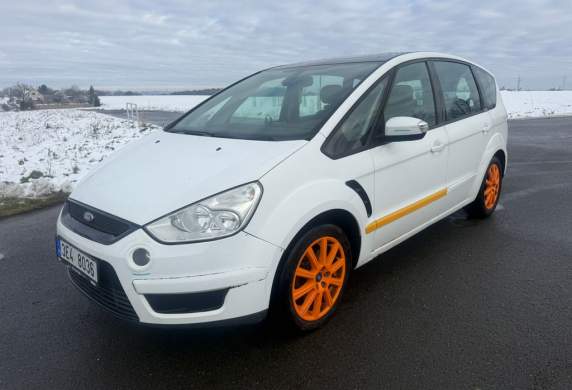 Ford - S-MAX