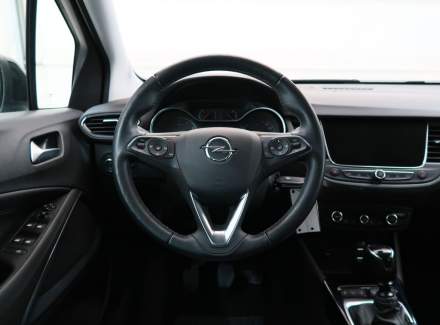 Opel - Crossland X