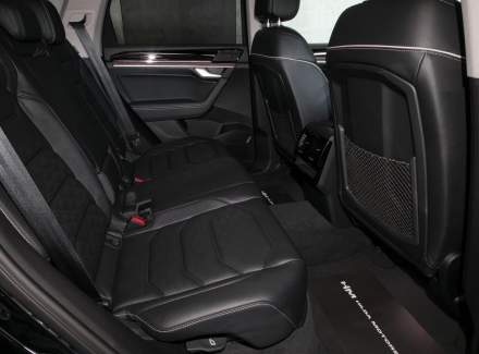 Volkswagen - Touareg