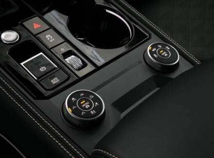 Volkswagen - Touareg