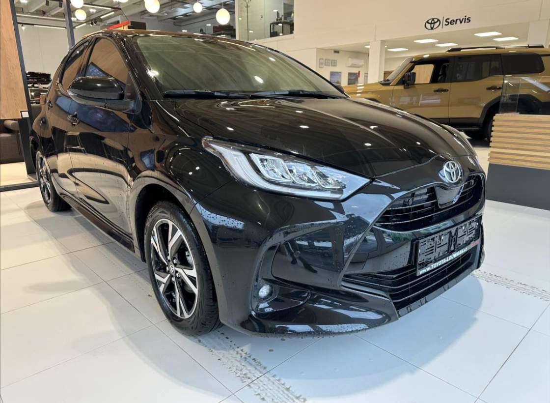 Toyota - Yaris