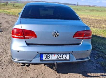 Volkswagen - Passat